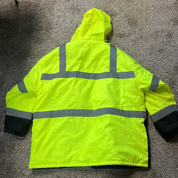 Men’s 3X reflective work jacket by Utility Pro. - Picture 3 of 7